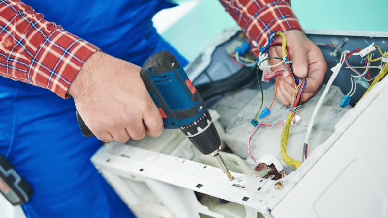 Keçiören Teka Teka çamaşır makinesi kart tamiri – Su almama arızası orijinal parça ile giderildi. - Teknik servis örneği